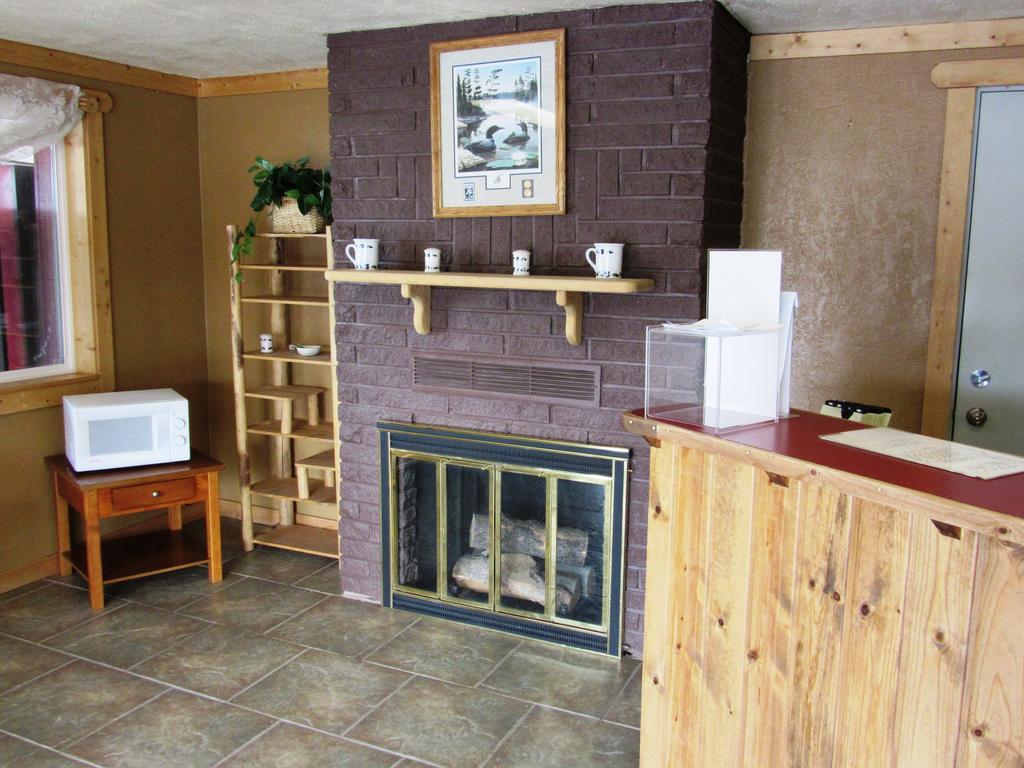 ווסט ילוסטון Travelers Lodge מראה חיצוני תמונה