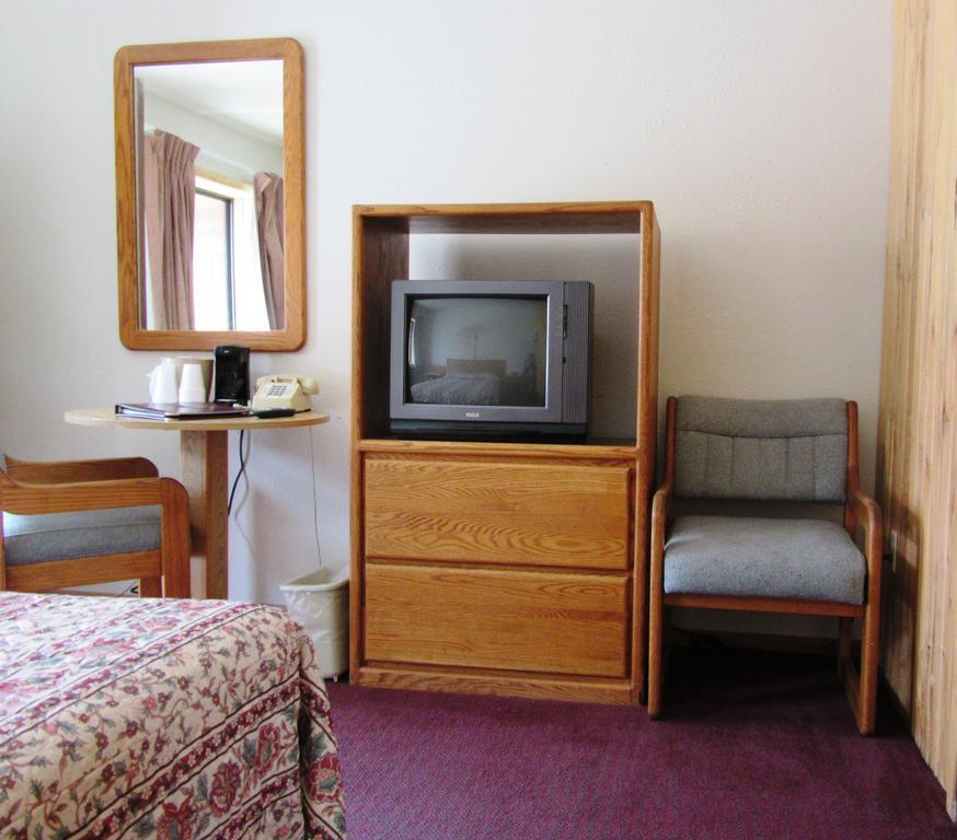 ווסט ילוסטון Travelers Lodge חדר תמונה