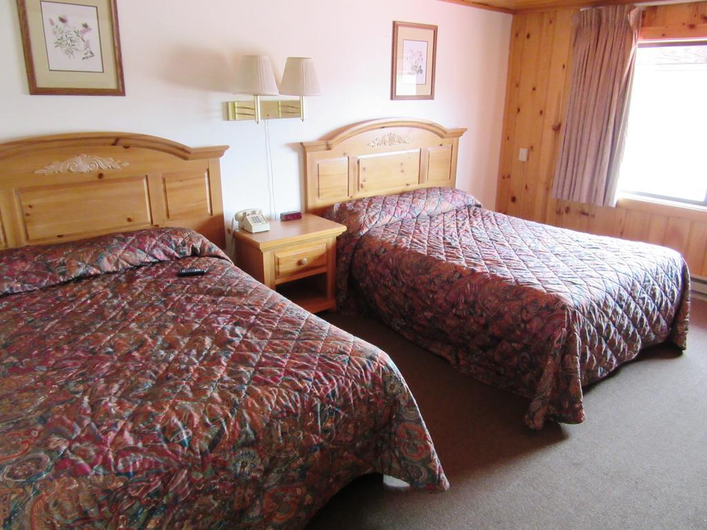 ווסט ילוסטון Travelers Lodge חדר תמונה