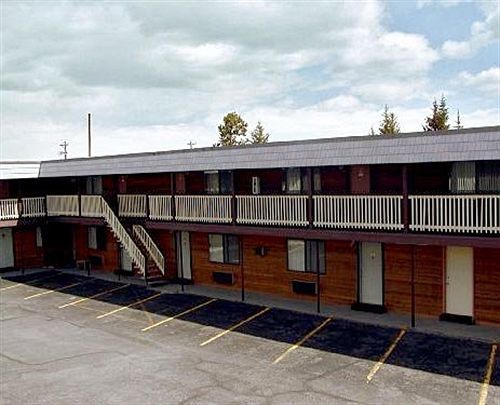 ווסט ילוסטון Travelers Lodge מראה חיצוני תמונה